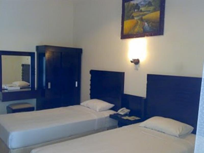 Grand Wisata Hotel Ende Exterior photo